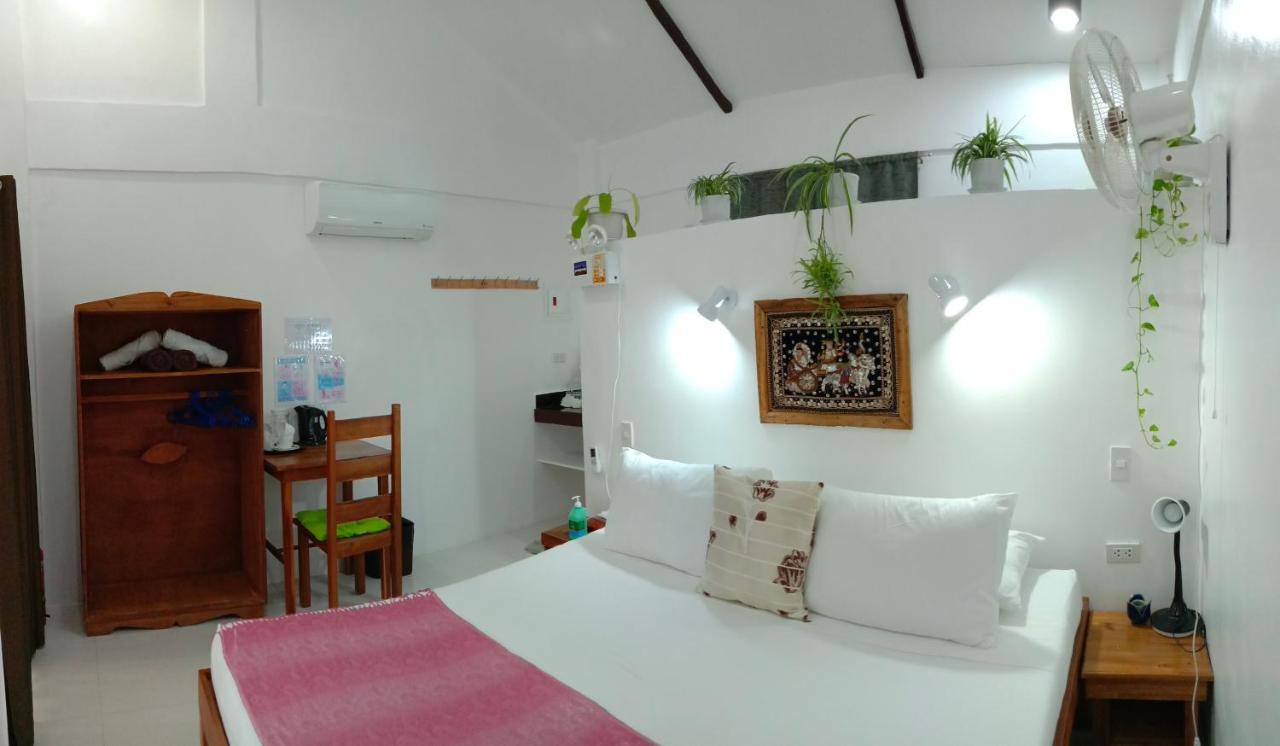 Corong Beach Resort Ель-Нідо Екстер'єр фото